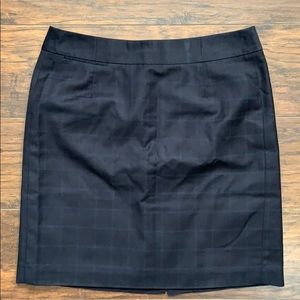 Navy Blue Plaid Banana Republic Skirt Women’s 14
